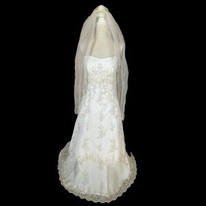 Wedding Dress Bridal Gown Ivory Gold Size 12 Convertible Two Length Embellished